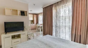 VILLA FLORENCE Boutique Apart Hotel - Image 2