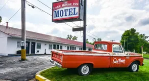 The Lake House Inn - Image 5