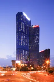 Rayfont Hotel & Apartment Chengdu - Image 2