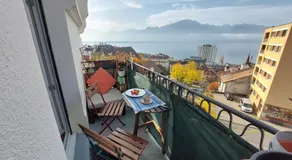 Inspiration room, lake, mountains, balcony in Montreux city center - Image 4