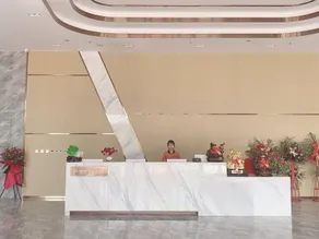 Weijing  Holiday lnn - Image 2