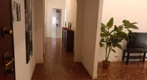 Beauty apartment in the green, direct link with center - Image 3