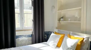 Spacious Historic Room on Rua Augusta - Image 2