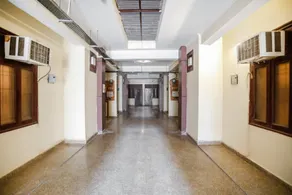 Hotel O Av Residency Near Botanic Garden Of Indian Republic - Image 5