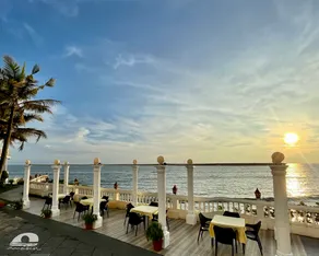 Mascot Beach Resort - Image 2