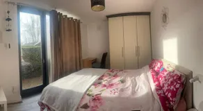 Cozy Room , prime location - Image 3