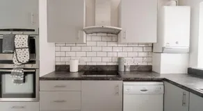 Prenton House, 3BR Close to Liverpool - Image 4