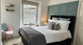 2 bed period cottage sleeps 4 in central Crickhowell - Image 2