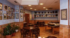 Hostal La Granja - Image 3