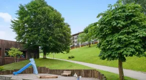Familienauszeit mit Indoorpool, Sauna, Netflix, Disney, 50-100 MBit Internet inkl Bettwäsche Handtücher Reinigung - Image 3