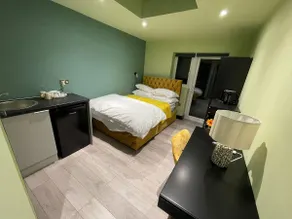 Quiet Double Room | Ideal for Long Stays | Harrow - Image 2