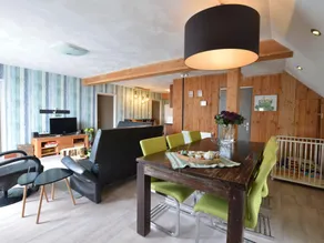 Vackert bondgård i Wapse med inhägnad trädgård - Image 3