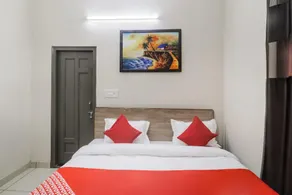 OYO 65532 Clock Inn - Image 3