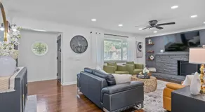 Luxury 5BR Cincinnati, Sleeps 12, Crib, Home Gym, Fenced Backyard - Image 3