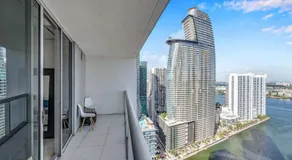 Wonderful 2/2 Condo at Icon Brickell With Pool - Image 3