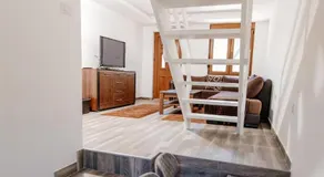 Bungalow Holiday - Image 3