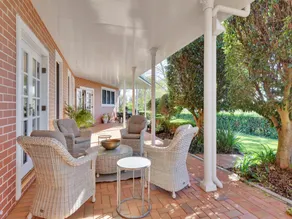 Expansive Toowoomba Retreat With Garden BBQ - Image 3