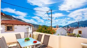 Olive Valley Traditional House - Image 2