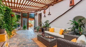Las Casas de la Rueda - El Patio - Image 2