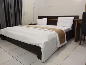 Aneio Hotel - Image 4