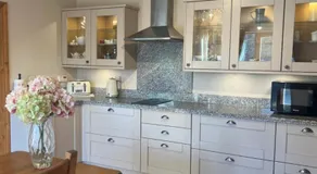Highcroft House - Image 2