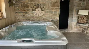 agréable chambre d hôte avec piscine ou jacuzzi - Image 3