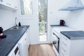 Sophisticated Apt in Charming Kifisia - Image 3