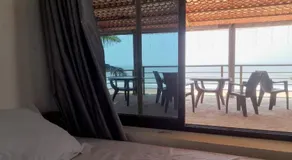 Candle wood Beach Stay - Image 5