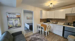 JstLikeHome - Old Ottawa Suite & Guesthouse - Image 3