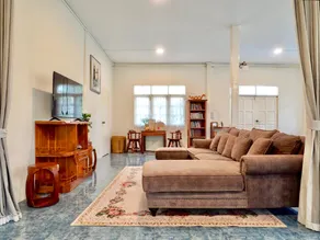 Homey cozy - Image 2