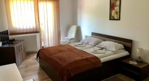 Aranykakas étterem és panzió - Image 2