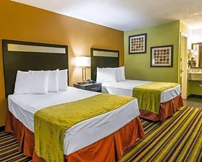 Sunset Palm Hotel Condominium - Image 4
