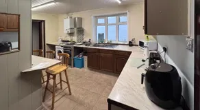 Alpine Guest House - Image 5