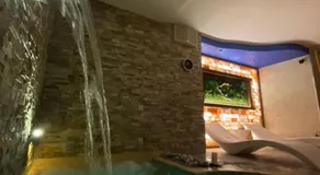 Aurelia Garden Gold B&B - Image 2