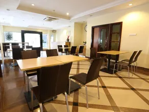 Triniti Hotel Batam - Image 5