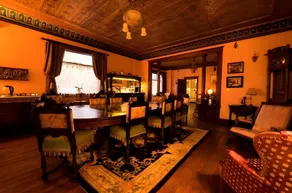 Alaska Heritage House Bed and Breakfast - Image 2