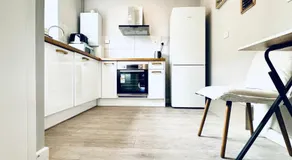 Livo Executive Suite near Bexleyheath Train - Image 3