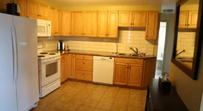 SlumberLodge Hotel - Image 4
