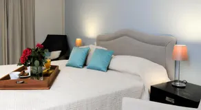 Athena Hotel - Image 2