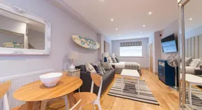 Suites at number Ten - Image 3