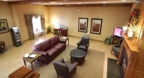 Town & Country Inn and Suites - Image 5