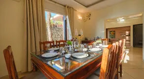 Alaya Stays Golden Meadow Villa - Image 4