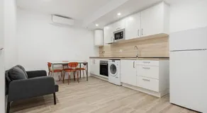 Apartahotel Sant Marti Suites - Image 3