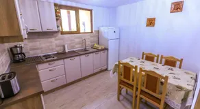 NIKAS APARTMENT - Image 2