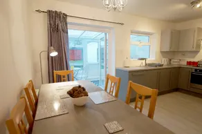 Diana House - Image 2