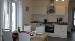 Boardinghouse Frank - Image 4