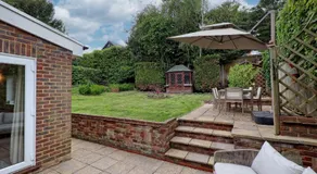 4-Bedroom Family Home with Garden, BBQ & Free Parking in Epping - Image 5