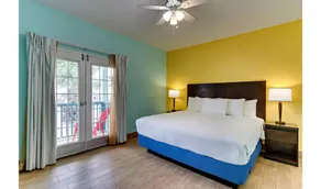 The Island Hotel Near Beach Port Aransas - Image 2