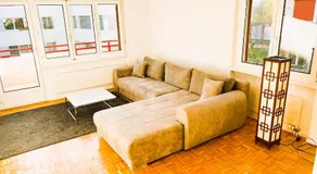 Large Flat with Balcony in Zurich, Kars - Image 2