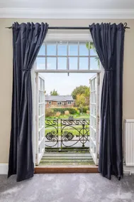 Morleys Rooms - Located in the heart of Hurstpierpoint by Huluki Sussex Stays - Image 5